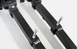 Bボルトを引き抜きます。画像